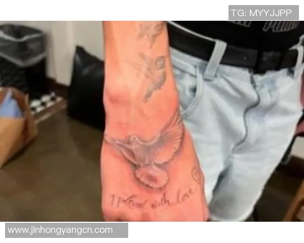 欧美足球明星独特纹身艺术大揭秘展现个性与风格的完美结合